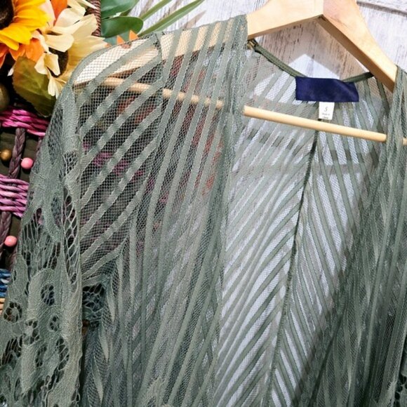 Women's Kimono Cardigan Size Small Olive Green Lace Relaxed Fit Whimsical Flowy - Picture 3 of 14